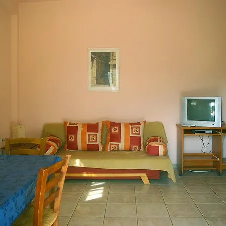 Apartament Faragi *